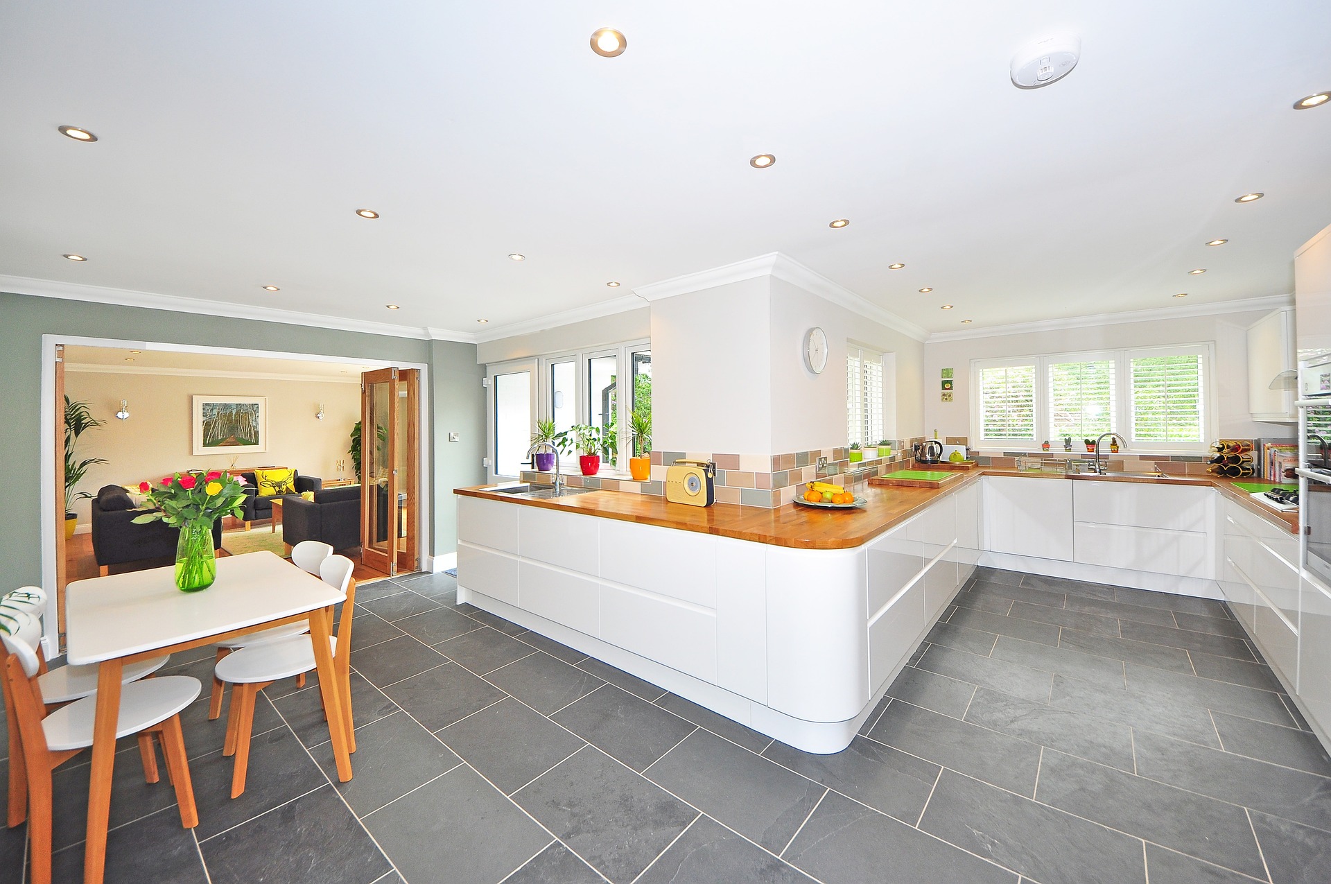 kitchen-g1db0c918b_1920